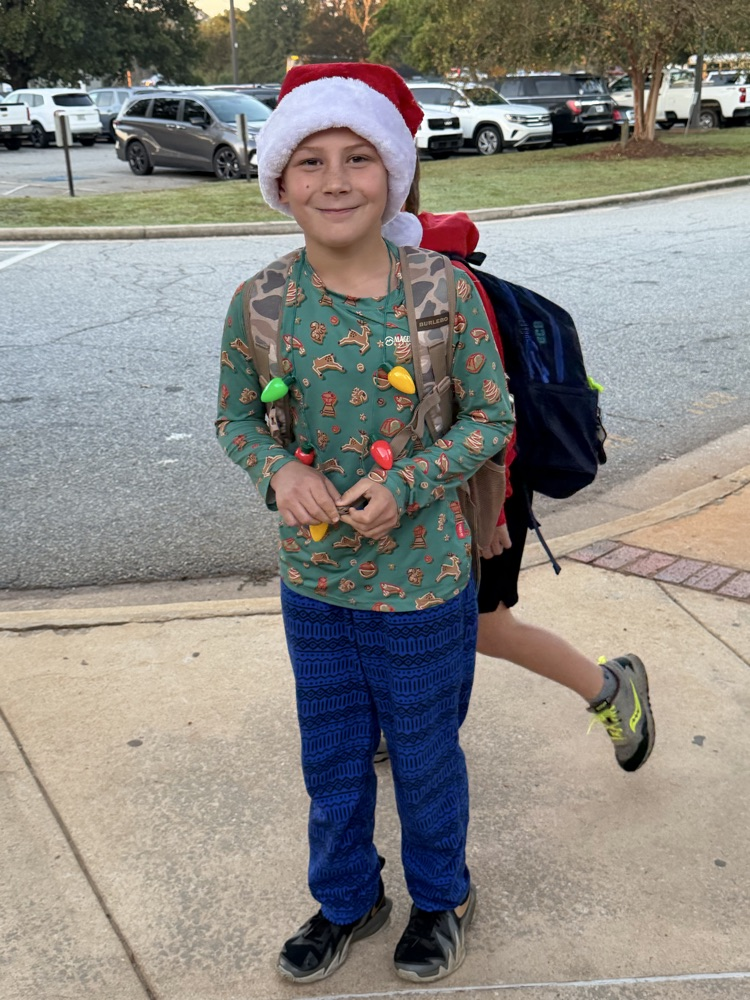 WRONG occasion, RIGHT Bulldog spirit! MCES is bringing the fun AND the fashion fails all week long as we celebrate Homecoming week!