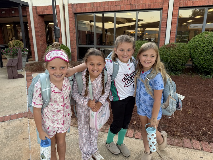 WRONG occasion, RIGHT Bulldog spirit! MCES is bringing the fun AND the fashion fails all week long as we celebrate Homecoming week!