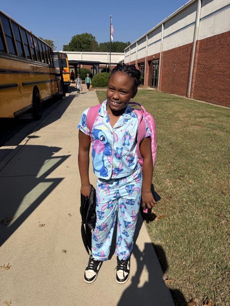 WRONG occasion, RIGHT Bulldog spirit! MCES is bringing the fun AND the fashion fails all week long as we celebrate Homecoming week!