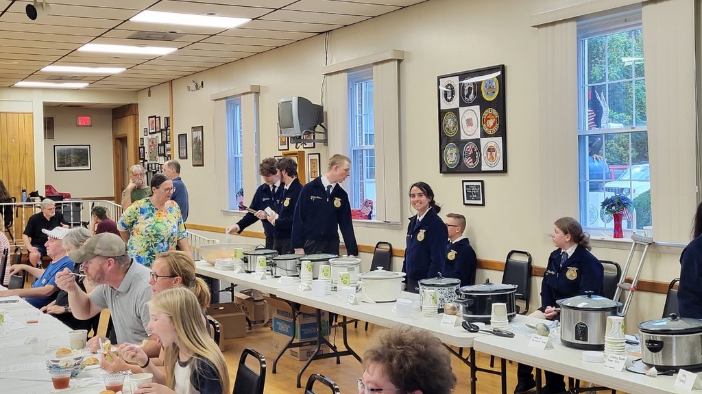 FFA BSHS members serving soup to the community at Empty Bowls