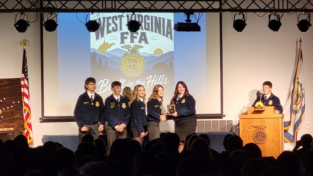 Land Judging / Homesite evaluation team receiving first place honors for regionals. 