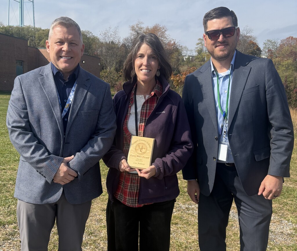 Teacher with Extra Miler Award