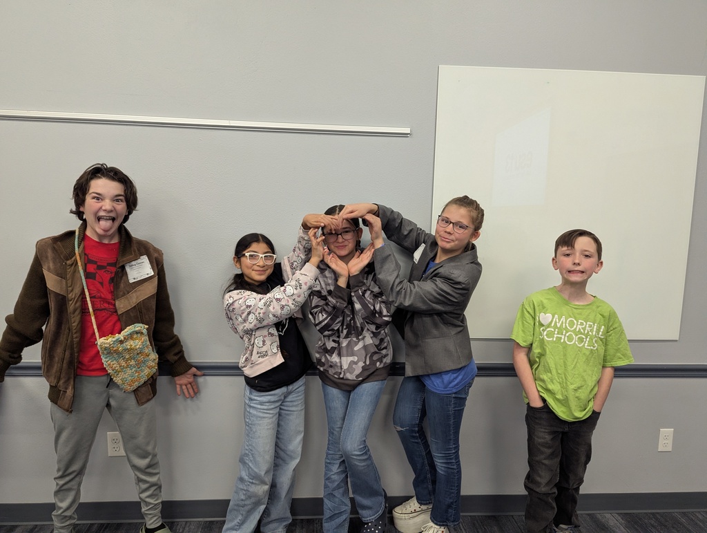 We are so proud of our students who participated in the Reading Rally! Since January, these dedicated readers have been working hard to prepare for the competition by reading books, practicing with questions, and supporting each other along the way. Their commitment, teamwork, and love of reading truly showed. Their effort and enthusiasm have earned them a place at the state competition!