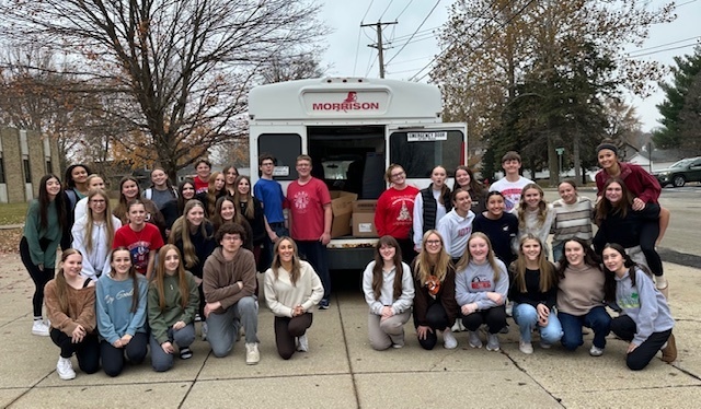 MHS Student Council Fill the Bus
