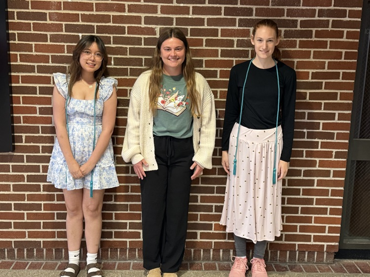 Sara Weida, Emily Henson & Emma Christin