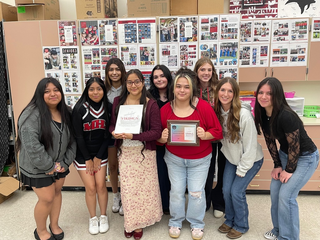 Mossyrock Yearbook Team