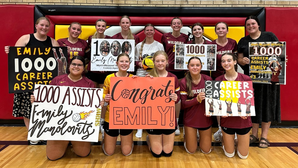 Emily Manolovits 1,000th assist