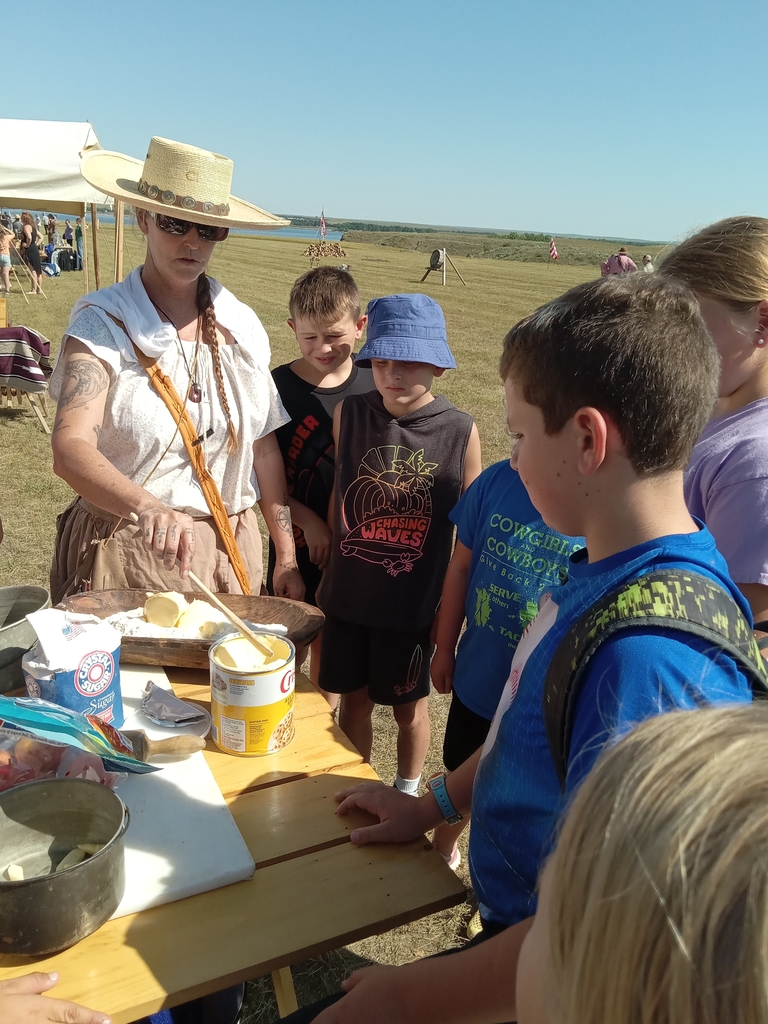 Belle Van Lishout demonstrated how settlers baked pies.