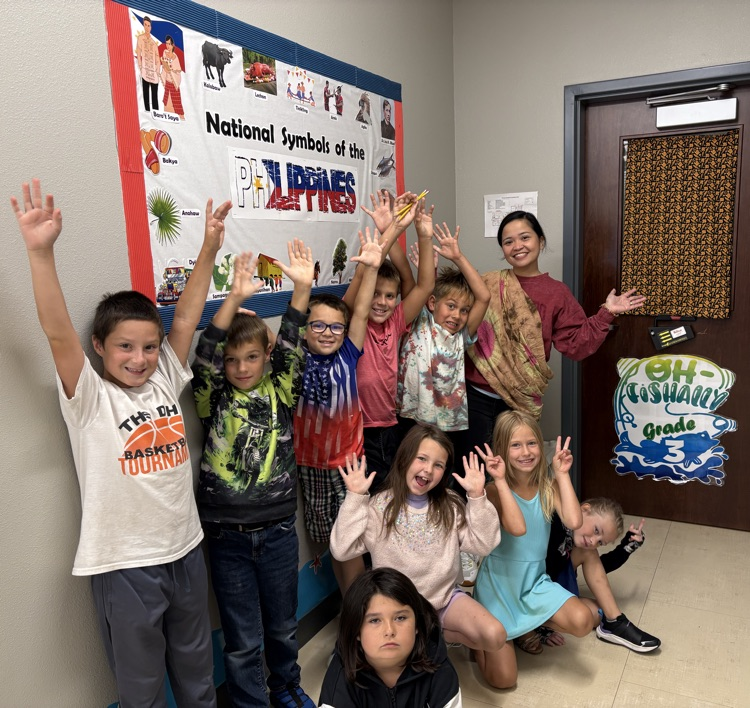 Mrs. Sison’s 3rd Grade Class learned about the National Symbols of the Philippines. #CulturalExchangeProgram 🇺🇸🇵🇭