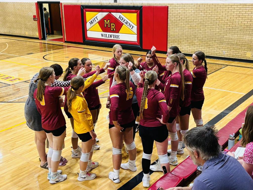 Varsity VB vs Mandaree
