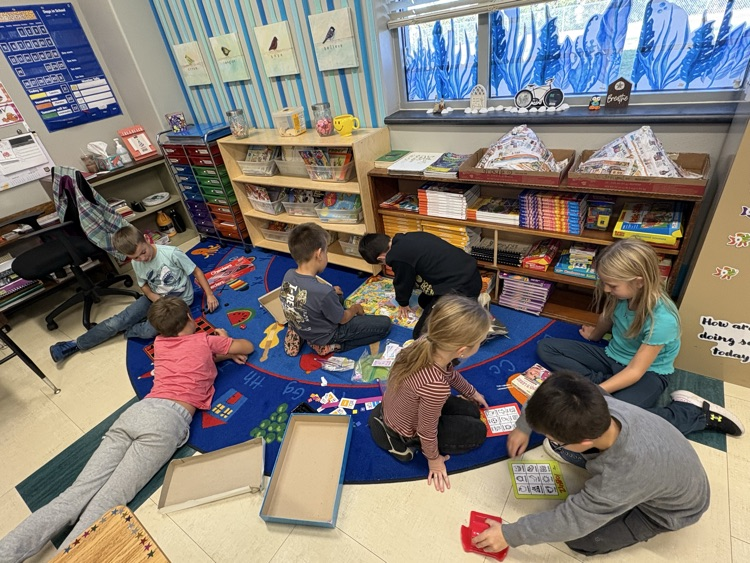 They earned free time because they completed all their work on time! 👏🏻