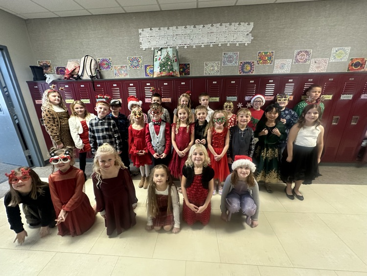 2nd Grade ready for the Christmas concert! 🎄
