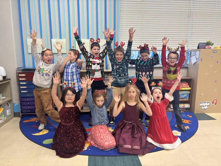 Have a holly jolly Christmas! ♥️3rd Graders 