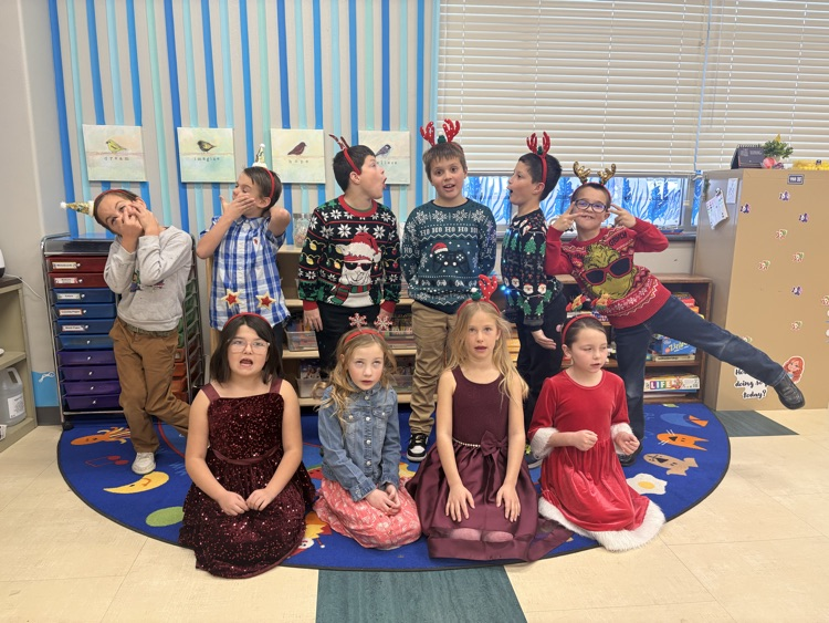 Have a holly jolly Christmas! ♥️3rd Graders 