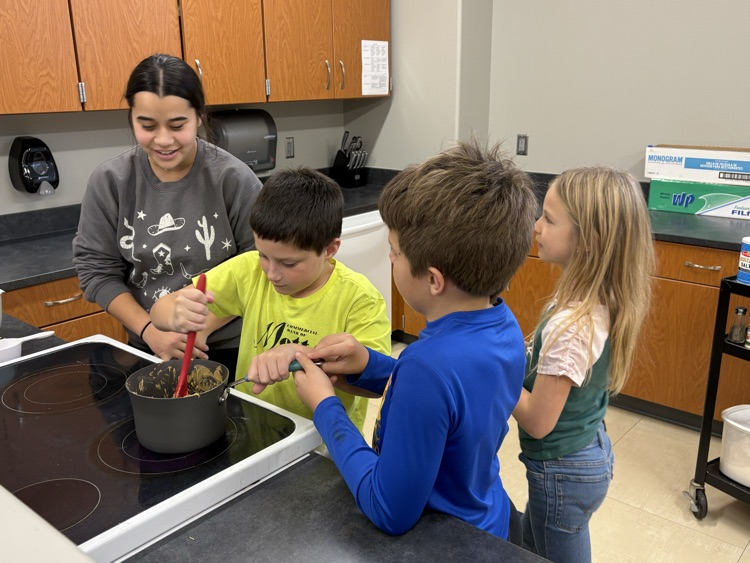 Third graders loved making Reindeer Chow! 😋 Thanks to Mrs. Colette, Sie, and Jeriana. 🤗