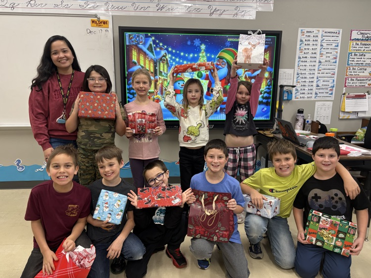 Wishing you a cozy and joyful winter break! ❄️💙 