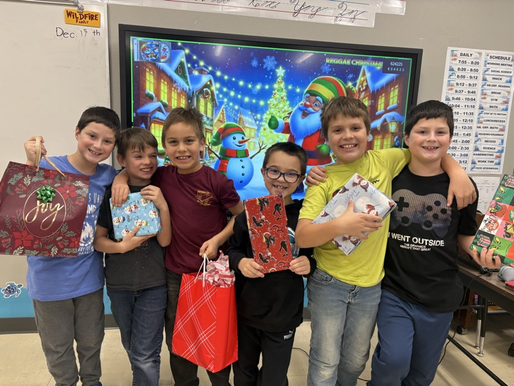 Wishing you a cozy and joyful winter break! ❄️💙 