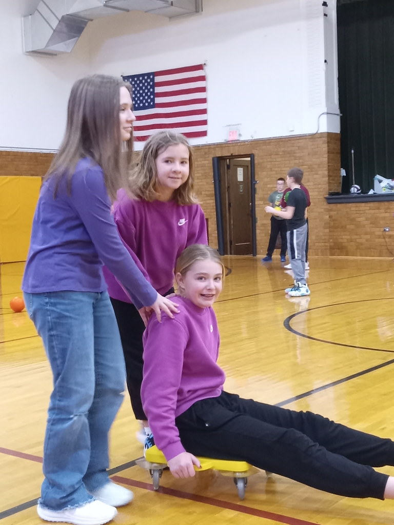 Enjoying a free day in gym!