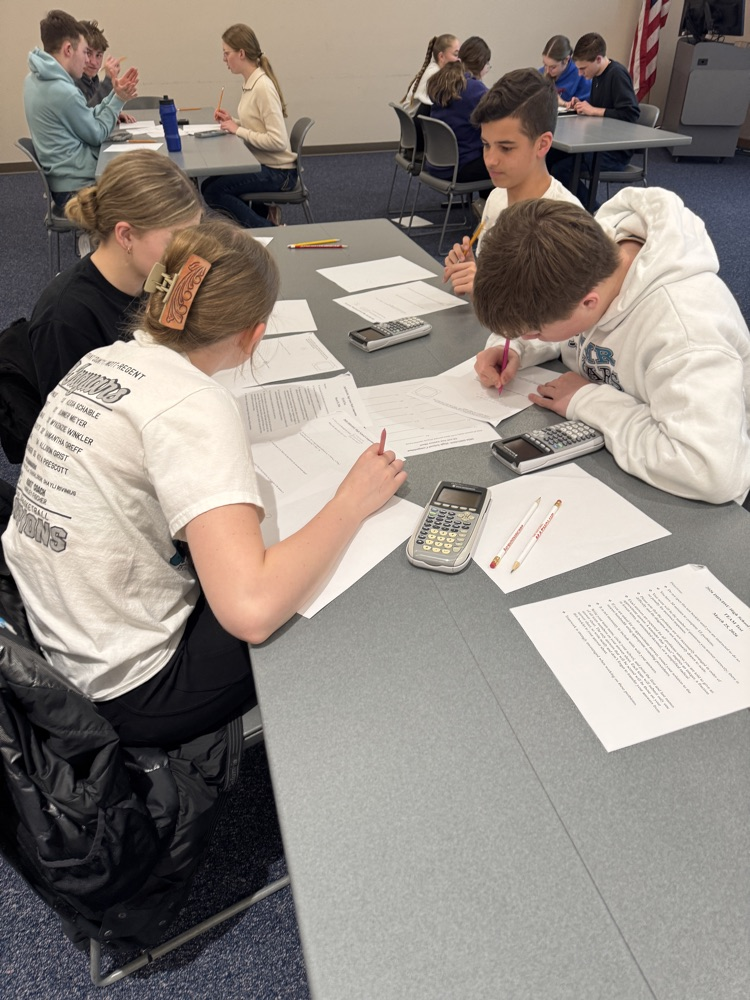 9th and 10th Grade Representatives in DSU/DHS Math Meet