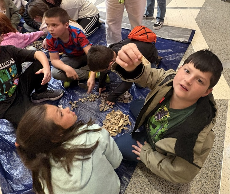 More photos from the 3rd Graders’ Field Trip at the Heritage Center 😄