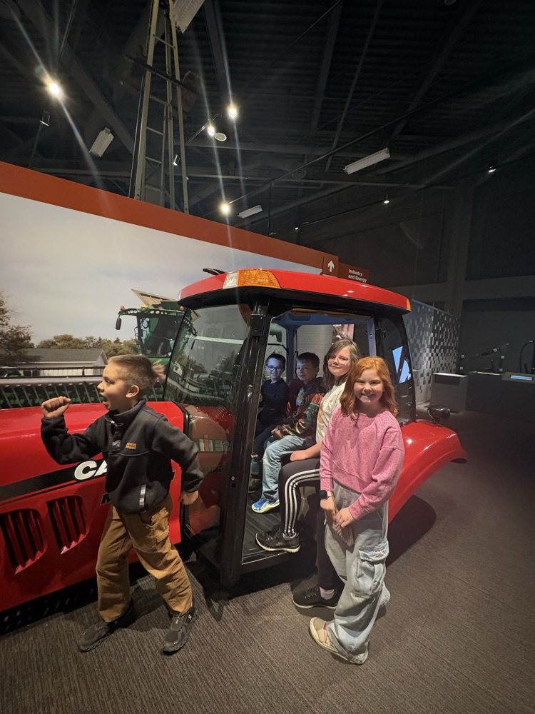 More photos from the 3rd Graders’ Field Trip at the Heritage Center 😄