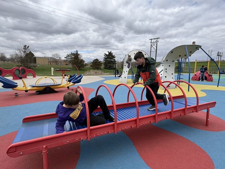 3rd graders had so much fun too at the Eagle’s Park 🛝😍