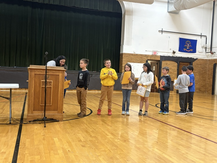 Congratulations, my dear 3rd graders! Have a great summer! 😍🥳