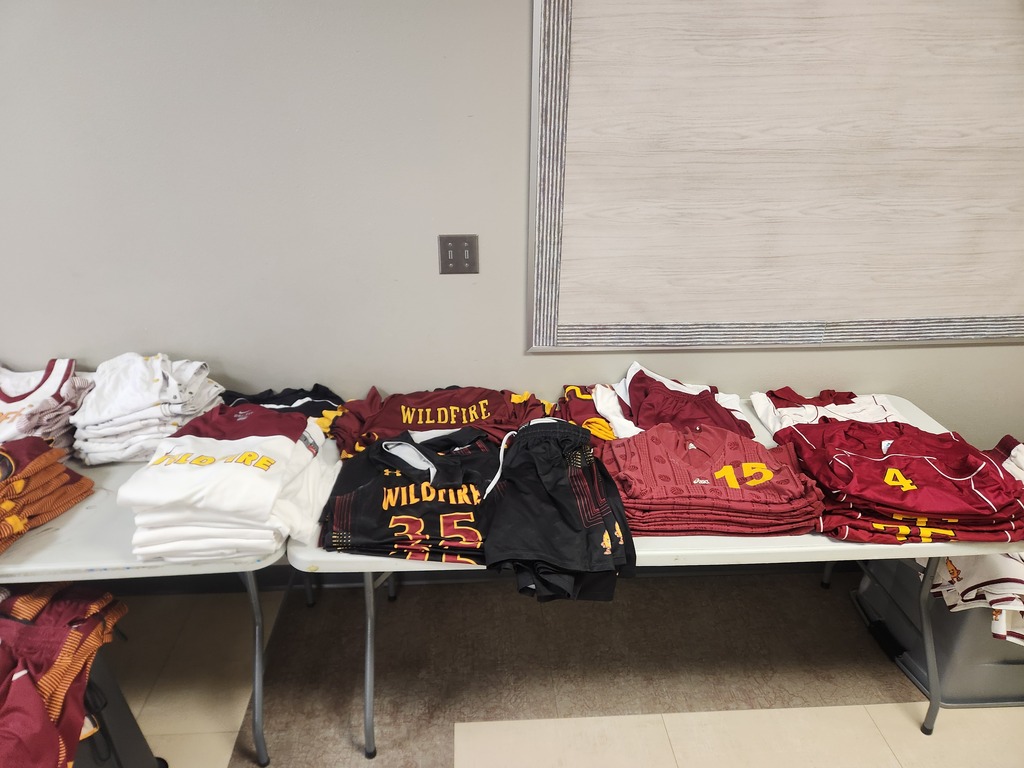 Volleyball/warm ups