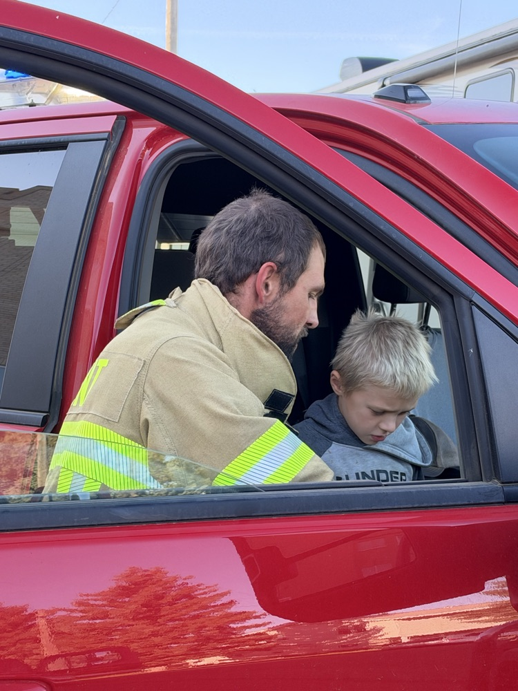 A BIG thank you to the Mott-Regent Fire Department! 🚒🔥❤️ Our 3rd graders had SO much fun learning, exploring, and getting a closer look at what our amazing firefighters do! 👩🚒👨🚒