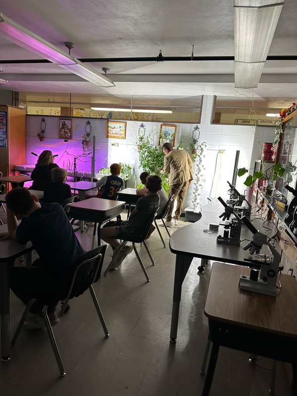 Mr. Alido explaining to the 5th Grade about hydroponics
