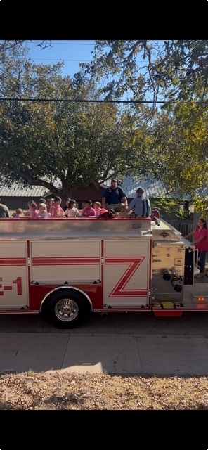 Moulton Fire Dept visits Kinder