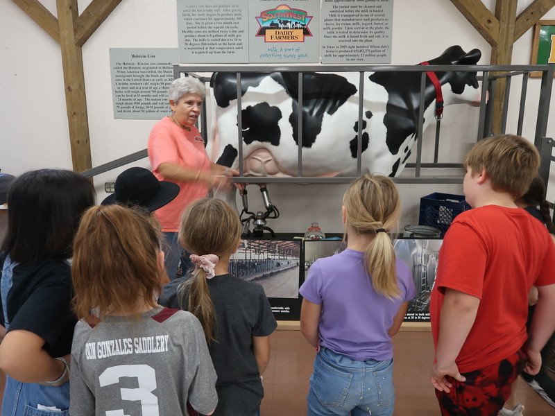 4th Grade Field Trip Moulton Elementary School