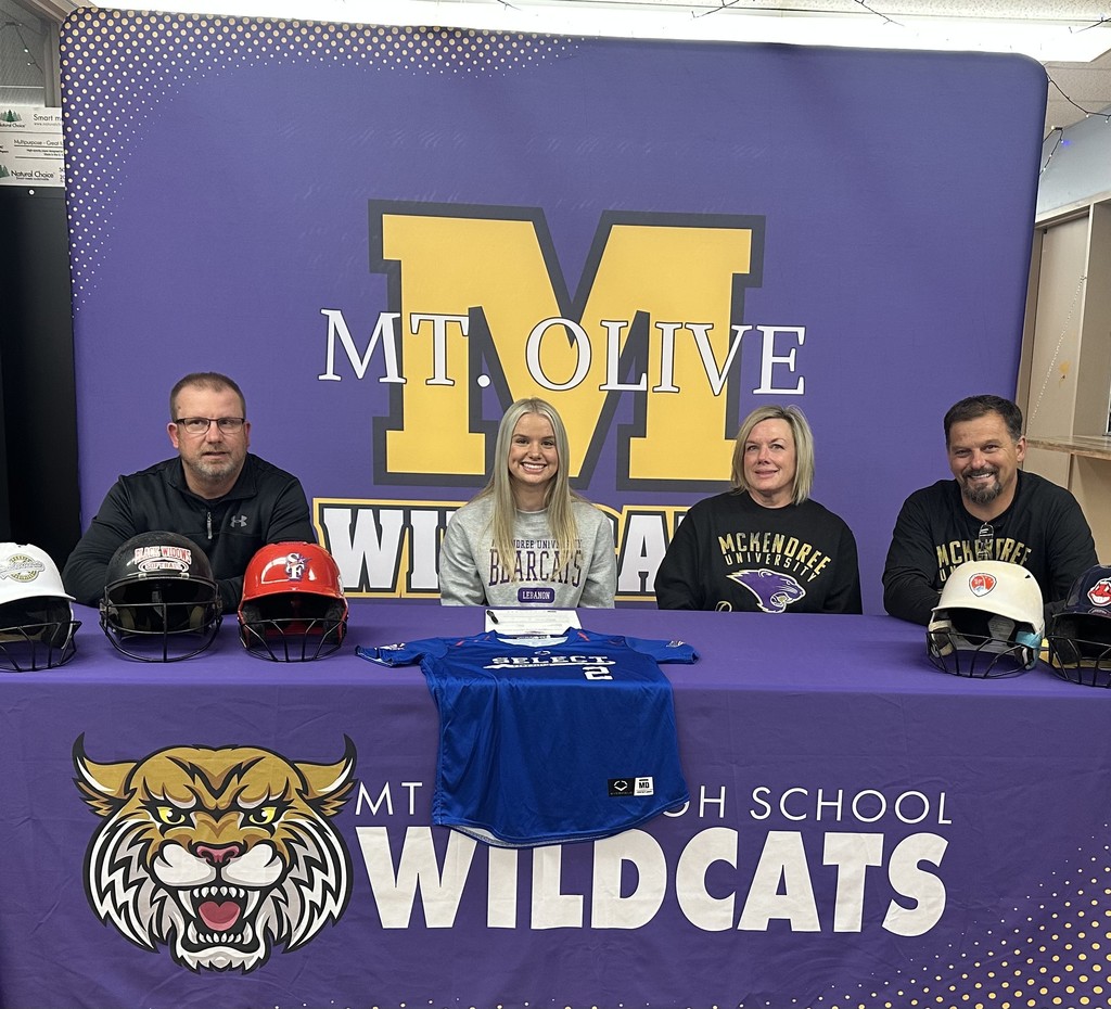 Lauren Bailey Signing 