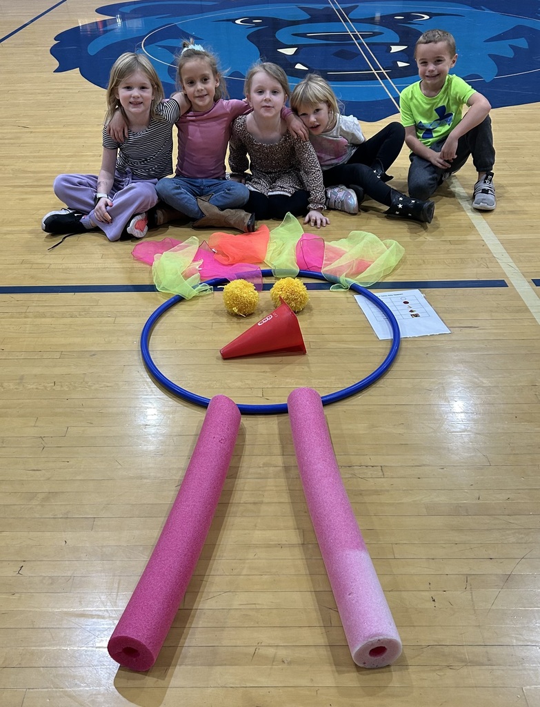 Kindergartners with their Turkey
