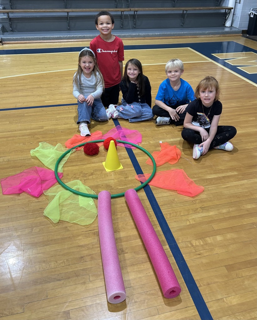 1st graders with their Turkey