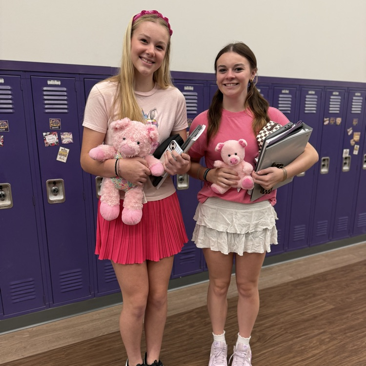 sophomores Reagan and Maebri