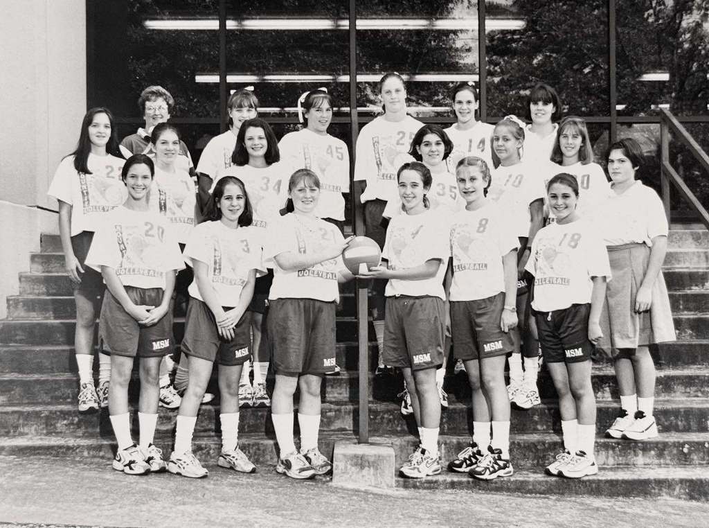 1998 Volleyball Team