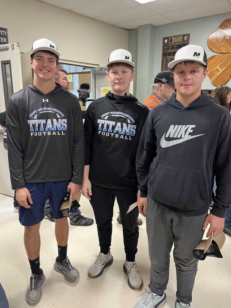 These boys won matching hats!