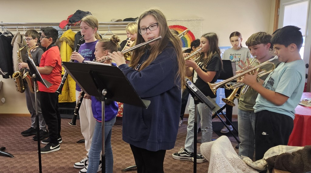 Mt. Vernon 6th Grade Band students perform at the Senior Center in Mt. Vernon.