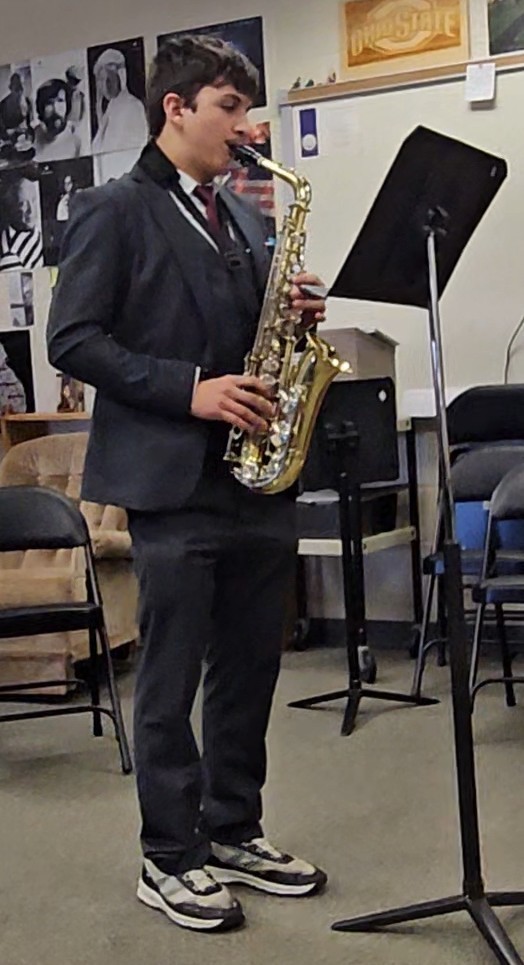 Vanderlae Podhradsky performing his solo at High School Instrumental Contest