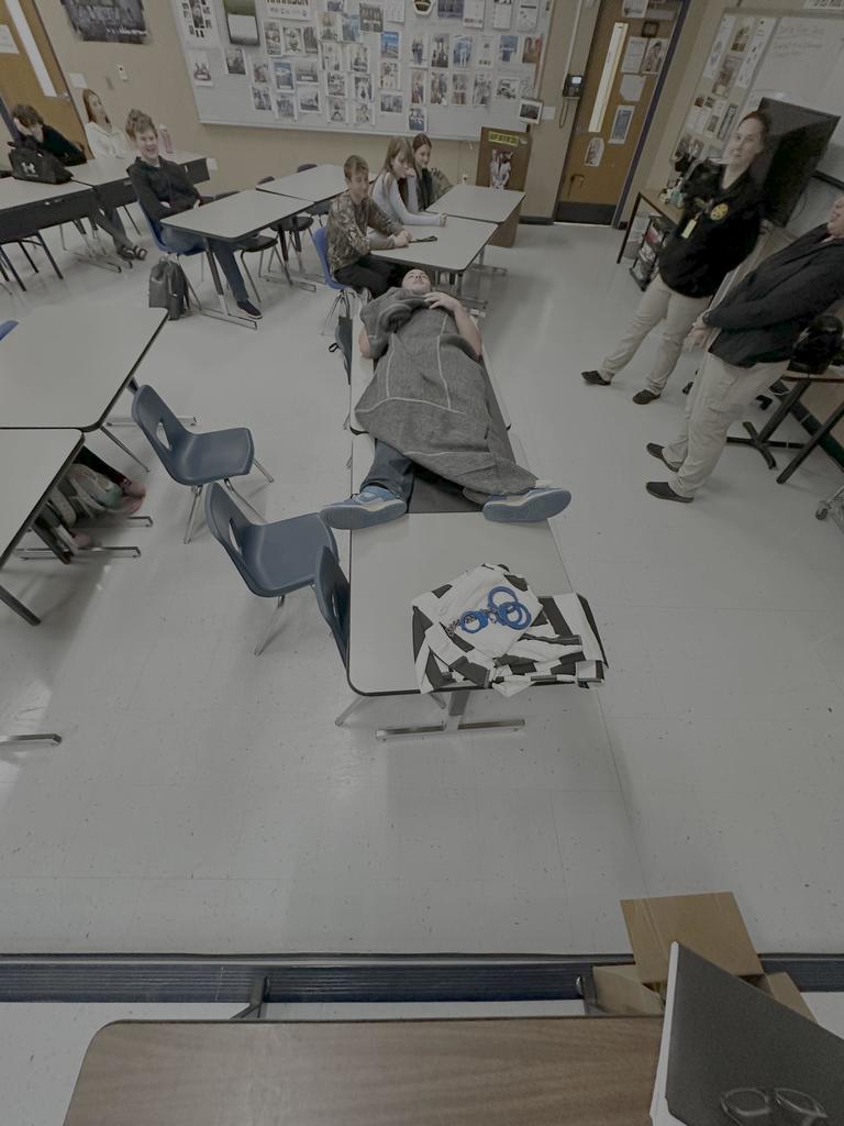 cops presenting to kids