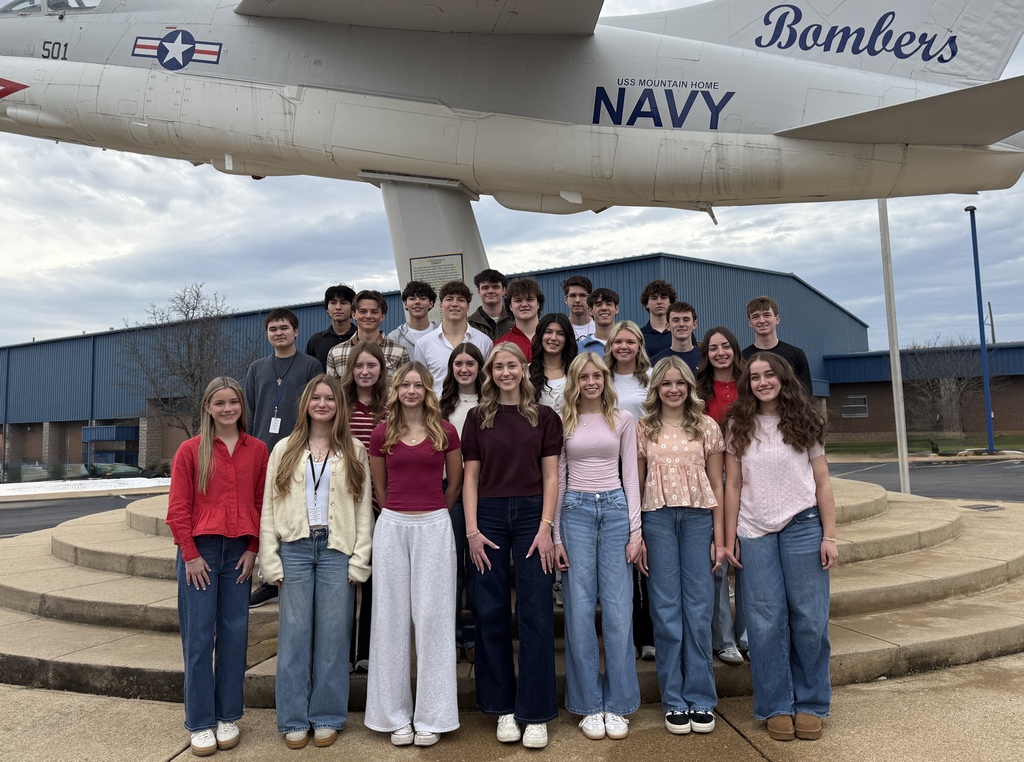 Sweetheart court. All members listed in post