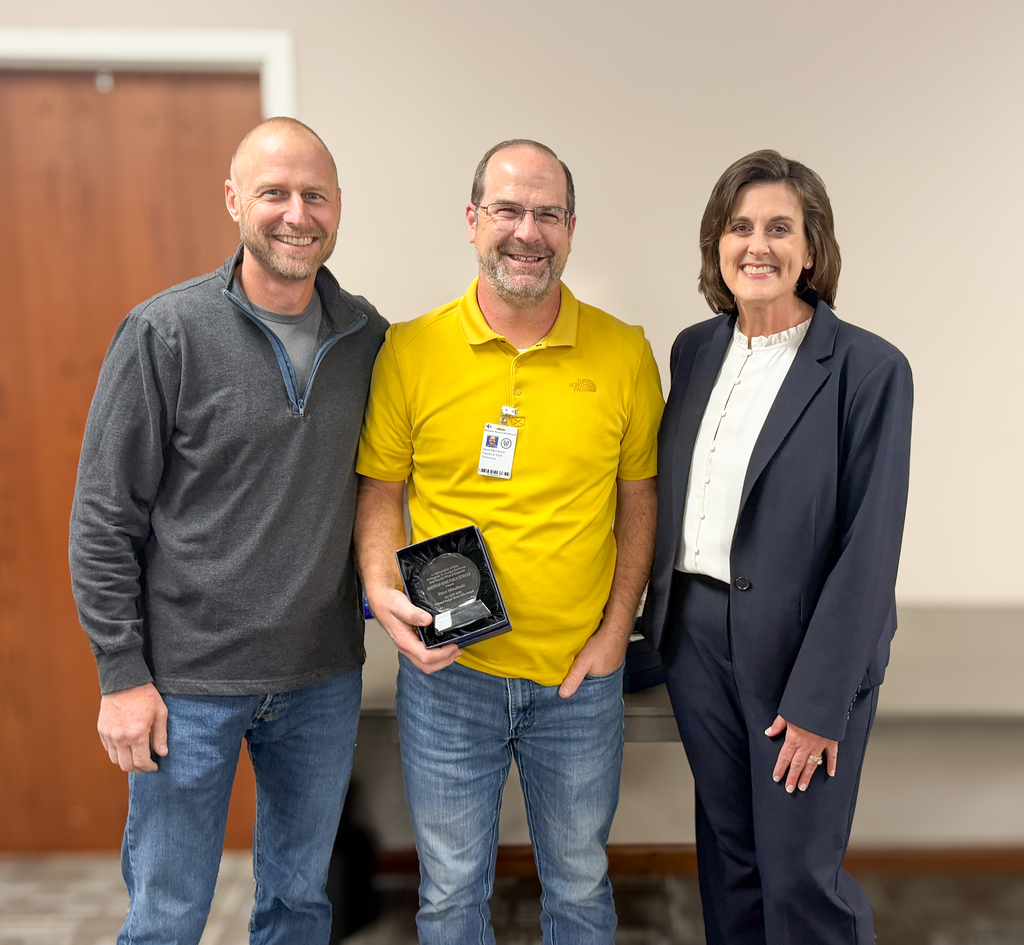 Richard Padgett Extra Mile Award Winner, Steve Mendleski with Board President Mr. Schmeski & MHPS Superintendent, Allyson Dewey