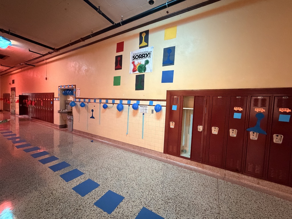 Homecoming week hall decorating