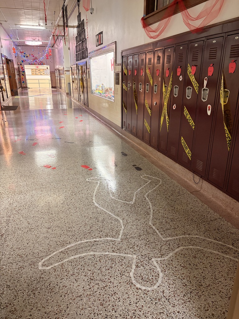 Homecoming week hall decorating