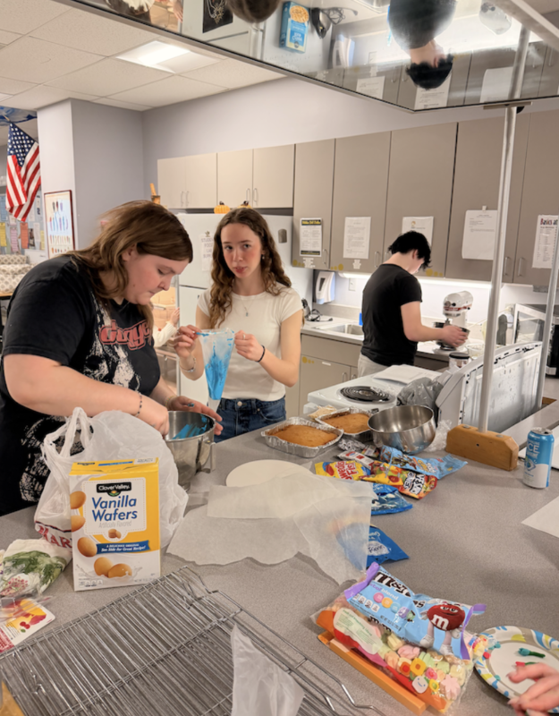 Cake Decorating Competition
