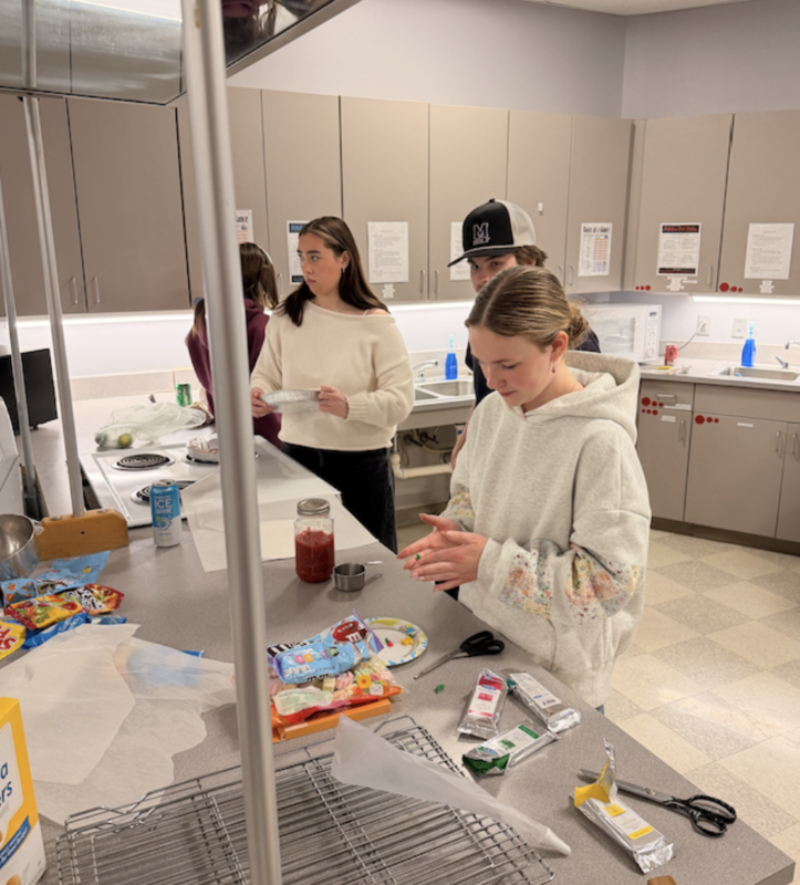 Cake Decorating Competition