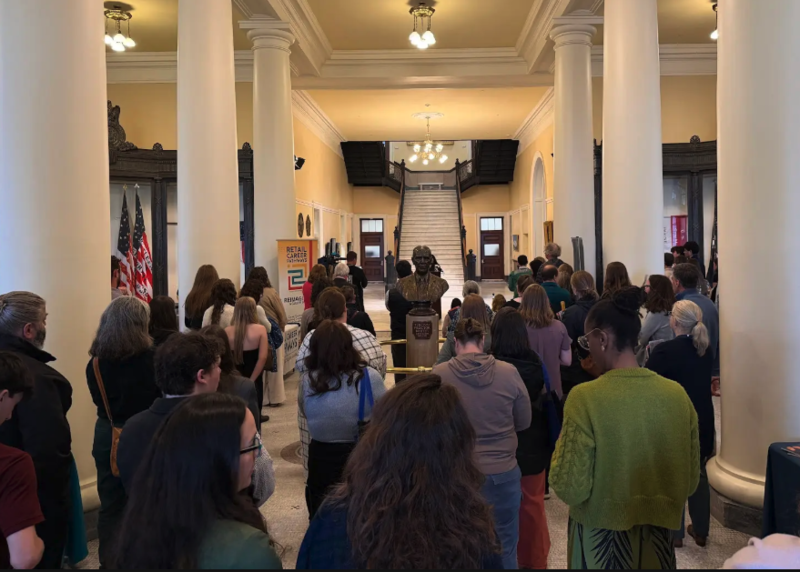 ELO Presentation at Hall of Flags