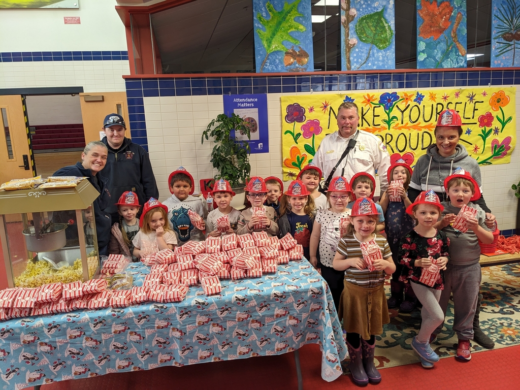 Kindergarten friends with the members of the Paris Fire Department