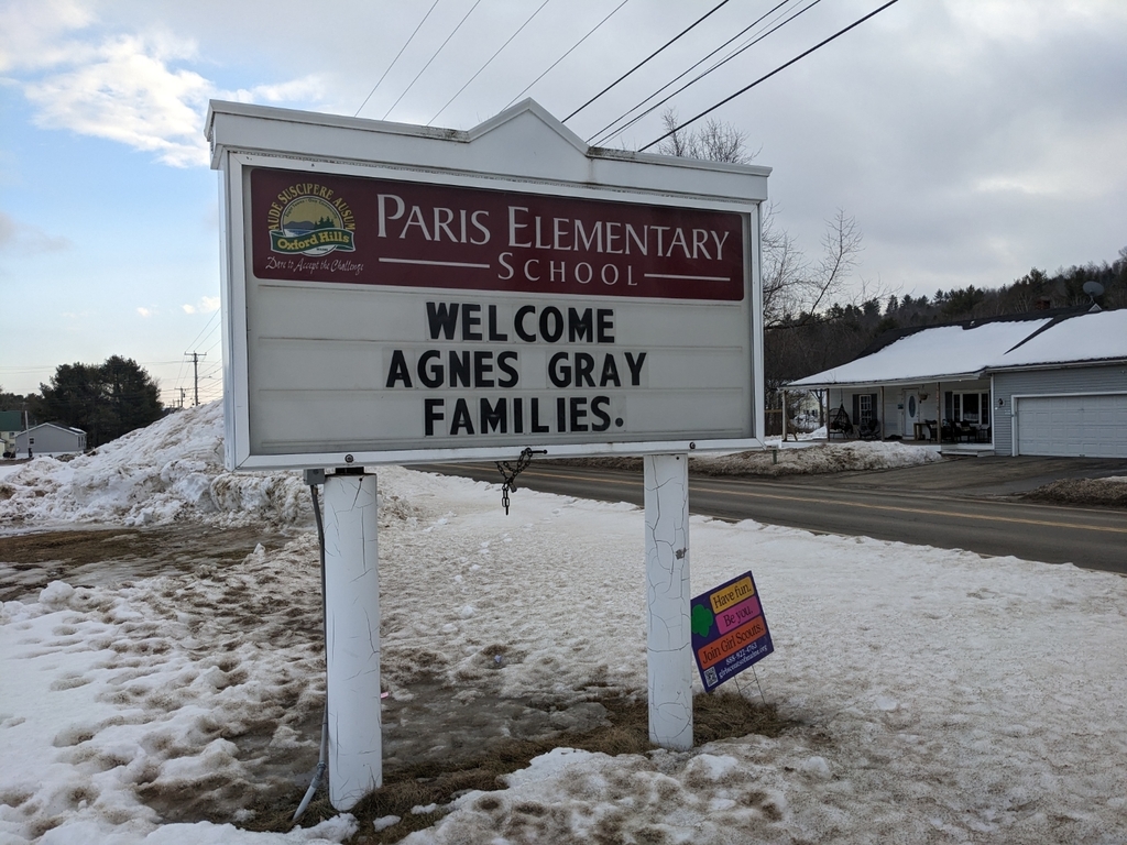 Front Paris Sign Welcoming Agnes Gray Families